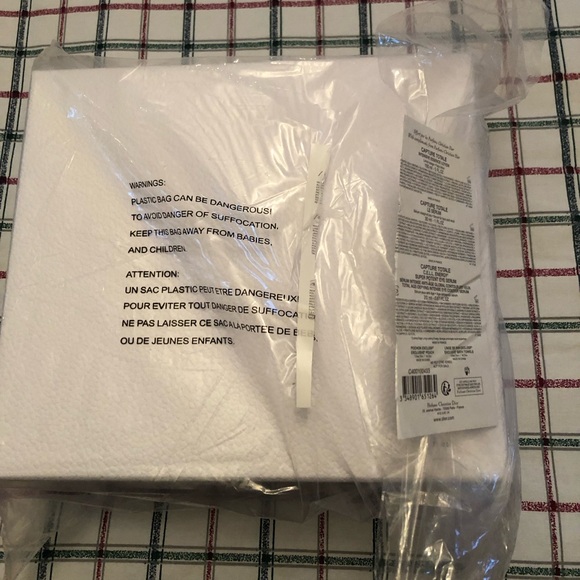 Dior Capture Totale 3 full size skincare and towel set - Picture 14 of 14